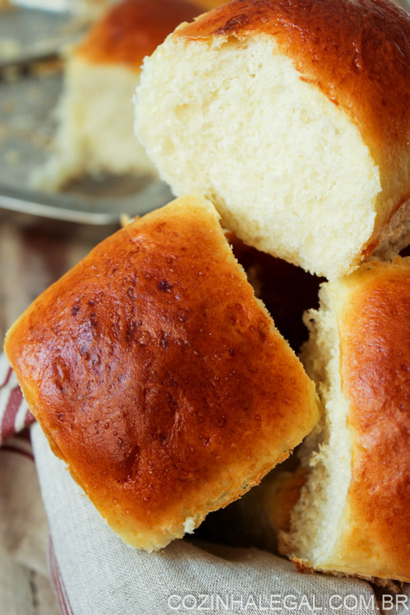 Faça um delicioso pão de batata caseiro e nunca mais compre pronto. Com alguns ingredientes é possível preparar essa receita. 
