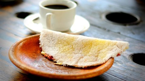 A tapioca é um prato típico brasileiro e é bem conhecido em todas as regiões brasileiras, com diversas variações e opções para cada gosto.