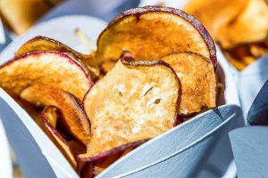 Como fazer chips de batata doce saudável com 3 ingredientes