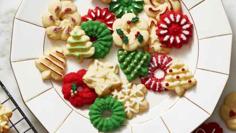 Confira nossos biscoitos de Natal favoritos e não se esqueça de fazer o suficiente para deixar para o Papai Noel e suas renas também.