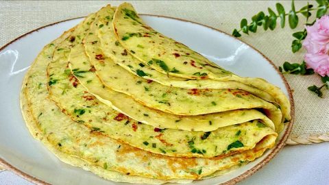 Panquecas leves e saudáveis com abobrinha e batata! Uma receita fácil e nutritiva para o seu dia a dia. Perfeita para quem busca uma alimentação equilibrada e saborosa.