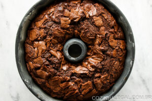 Bolo de chocolate de liquidificador fácil