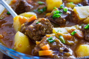 Carne de panela fácil: receita fica pronta em 30 minutos