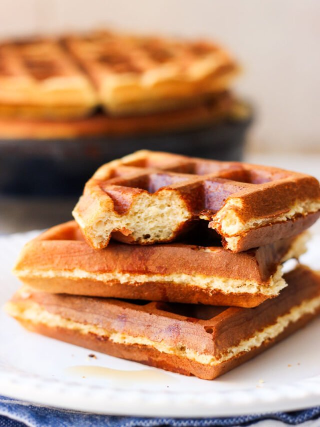 Esse waffle fit de banana mudou minha rotina! Fácil, saudável e delicioso — a receita perfeita pra quem quer comer bem sem perder tempo.