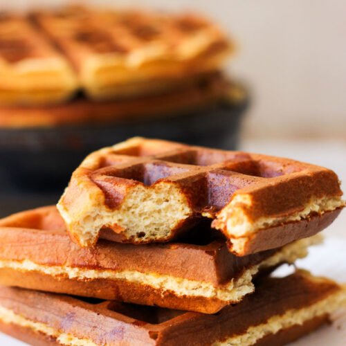 Esse waffle fit de banana mudou minha rotina! Fácil, saudável e delicioso — a receita perfeita pra quem quer comer bem sem perder tempo.