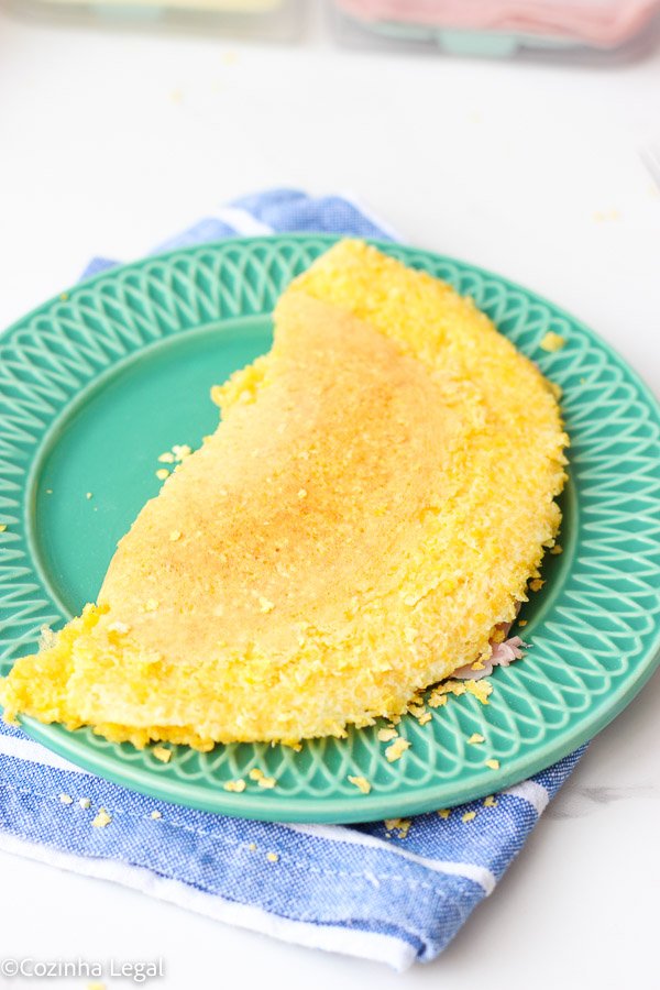 Receita de cuscuz de frigideira rápida, prática e sem cuscuzeira. Ideal para café da manhã, lanche ou jantar leve. Veja como fazer.