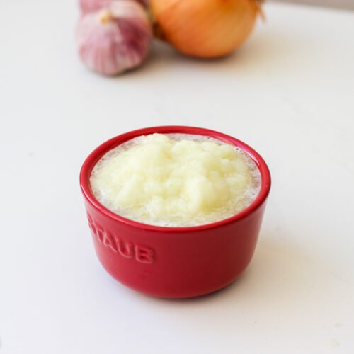 Aprenda a fazer tempero caseiro com 3 ingredientes, simples e econômico. Mais saboroso que o industrializado. Ideal para frango, arroz, carnes e legumes.