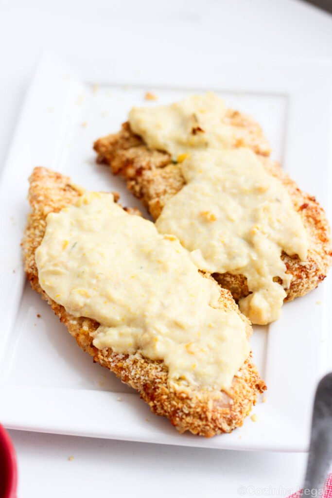 frango empanado com creme de milho