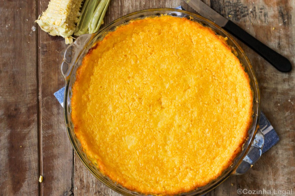 Pamonha de forno cremosa e fácil, feita no liquidificador com milho verde. Sem complicação e fica pronta em menos de 1 hora.