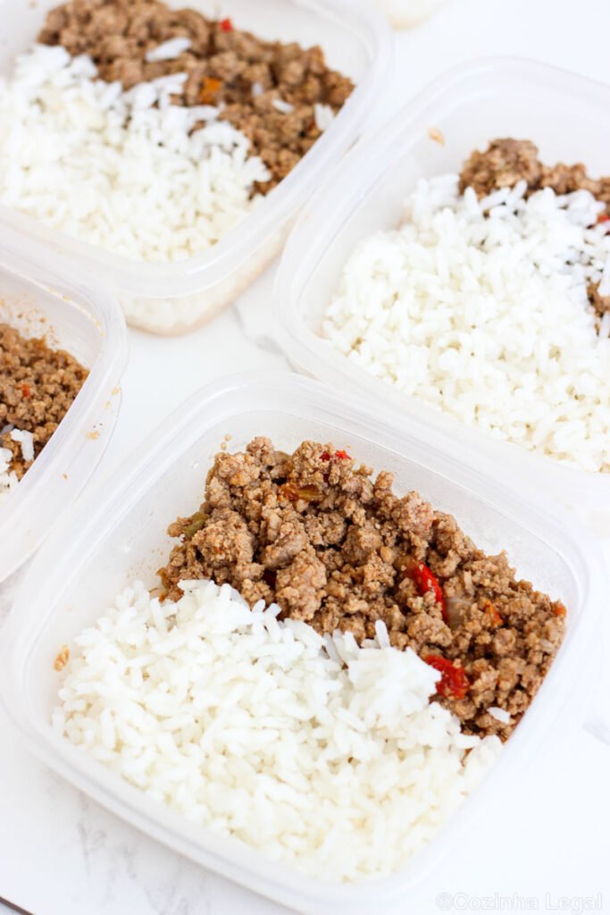 marmita com carne moida e arroz