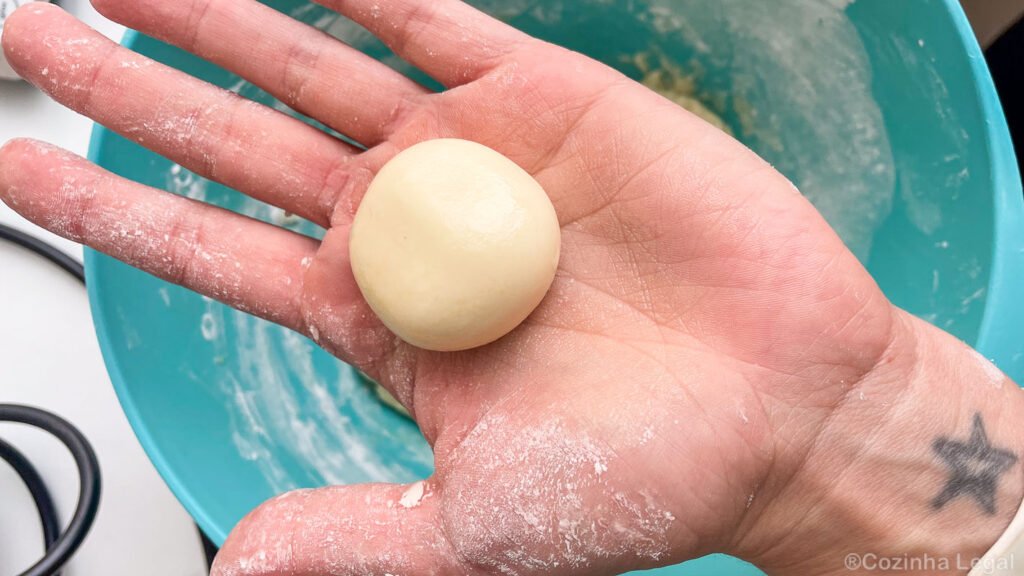 bolinho de chuva sem leite e sem trigo