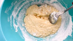 bolinho de chuva sem leite e sem trigo