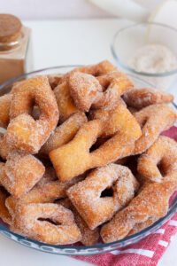 Tem receita que não precisa de muito para agradar, e a cueca virada é uma delas. Passa um café, porque difícil é comer uma só.